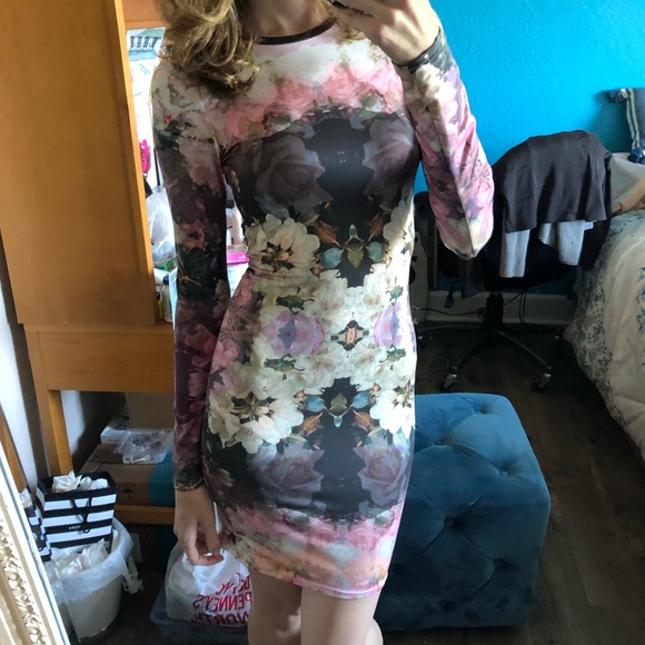 Gorgeous Floral TOPSHOP Dress - Picture 2 of 4